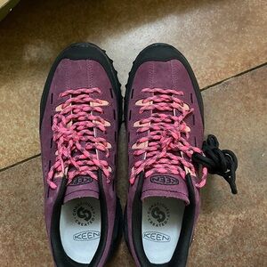 Keen women’s Jasper Vionic 8.5